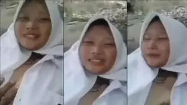 Genjot Gadis SMA di Batu Sungai Jembut Lebat Basah Gila